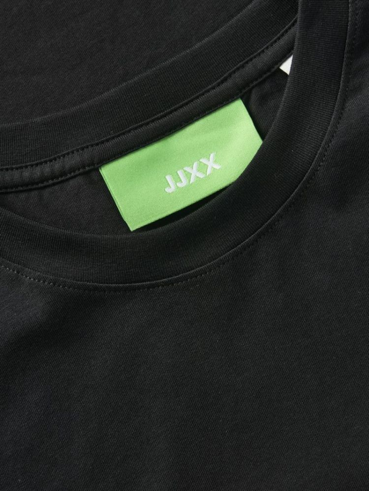 JXANDREA LOOSE SS CROPPED NOOS BLACK