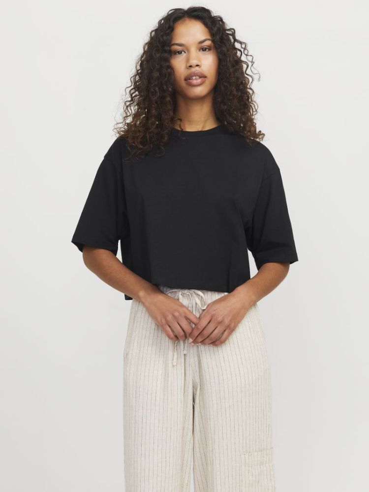 JXANDREA LOOSE SS CROPPED NOOS BLACK