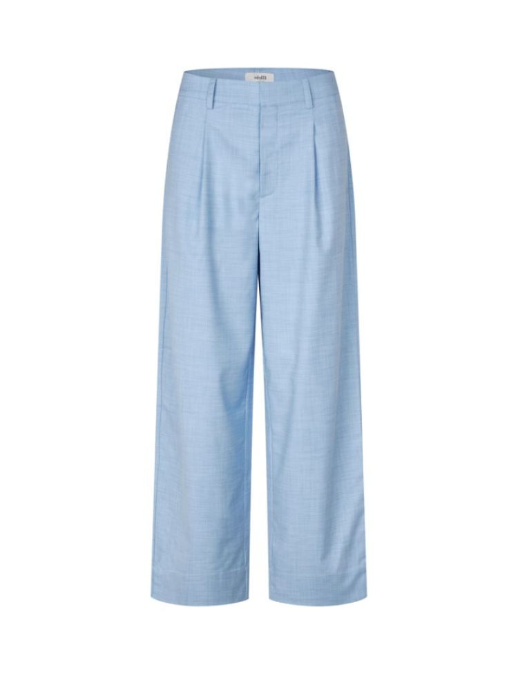 62540837 Classic Blue Me