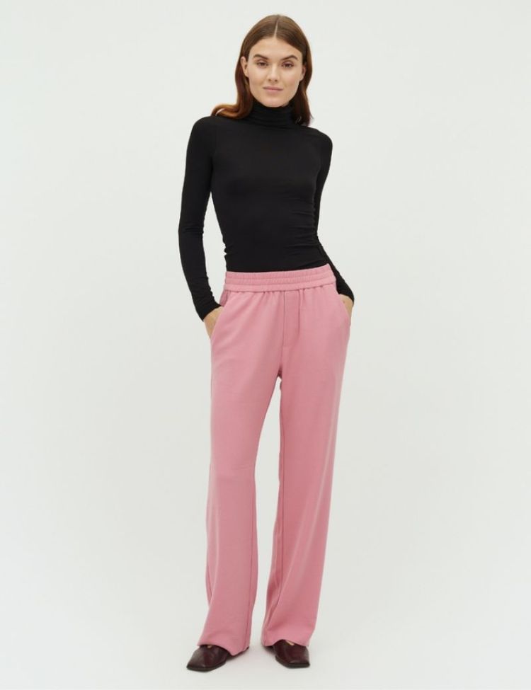 49997816 Wild Rose U19