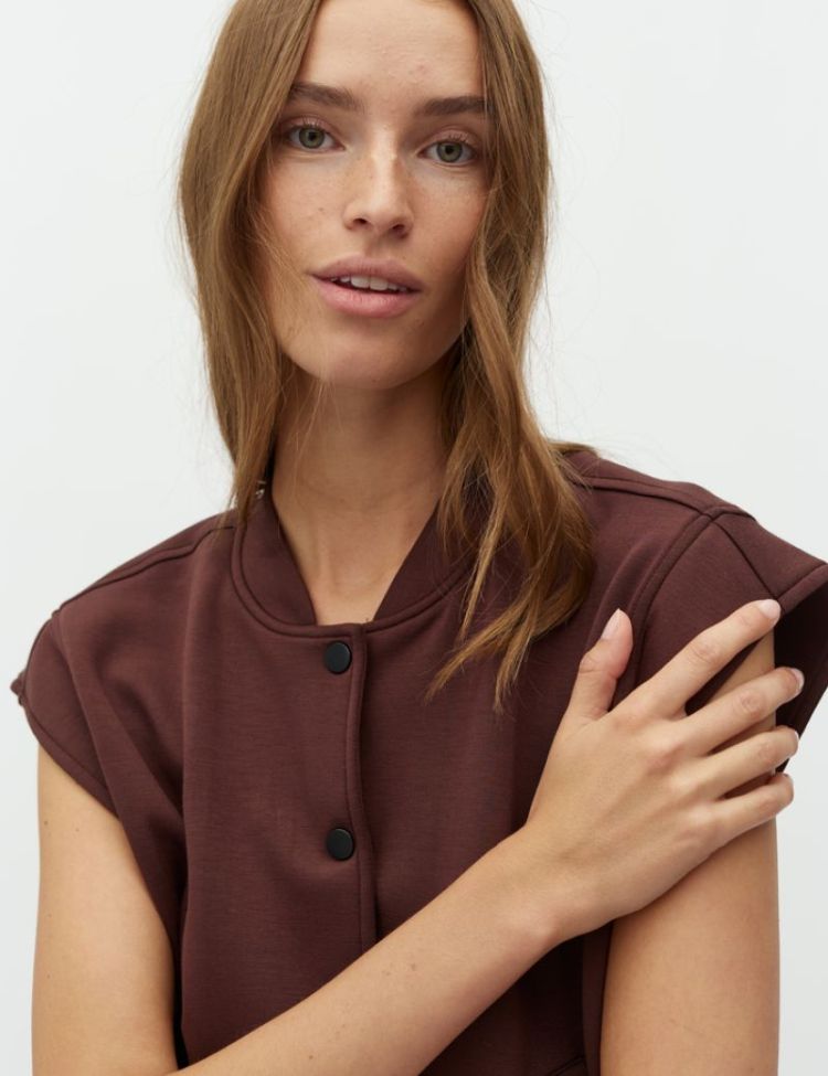 61841096 Warm Brown V37