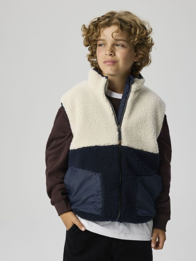 NKMMACEY TEDDY VEST BLOCK DARK SAPPHIRE