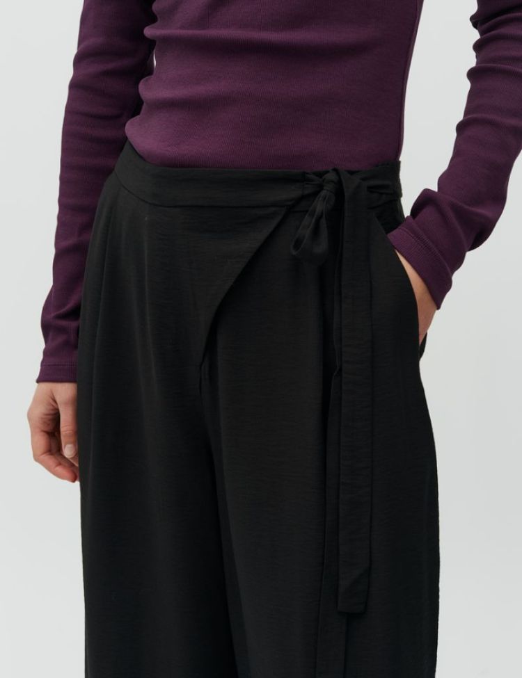 64991316 black