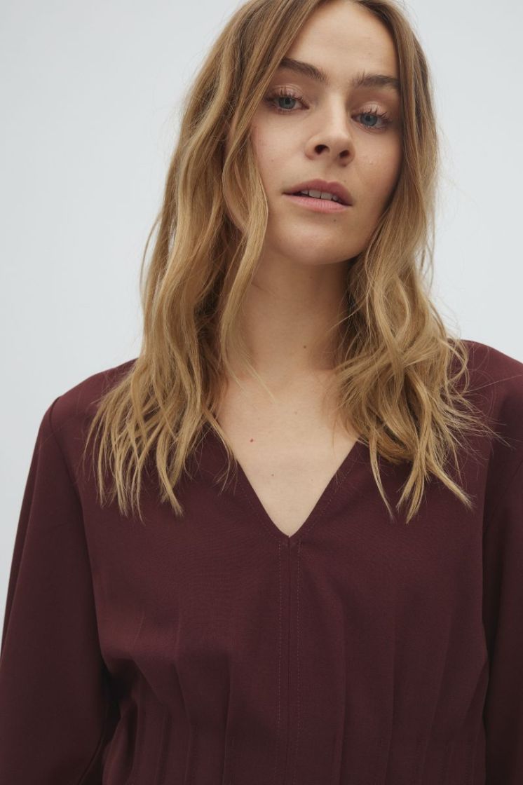 KALIA-M MAROON NOIR
