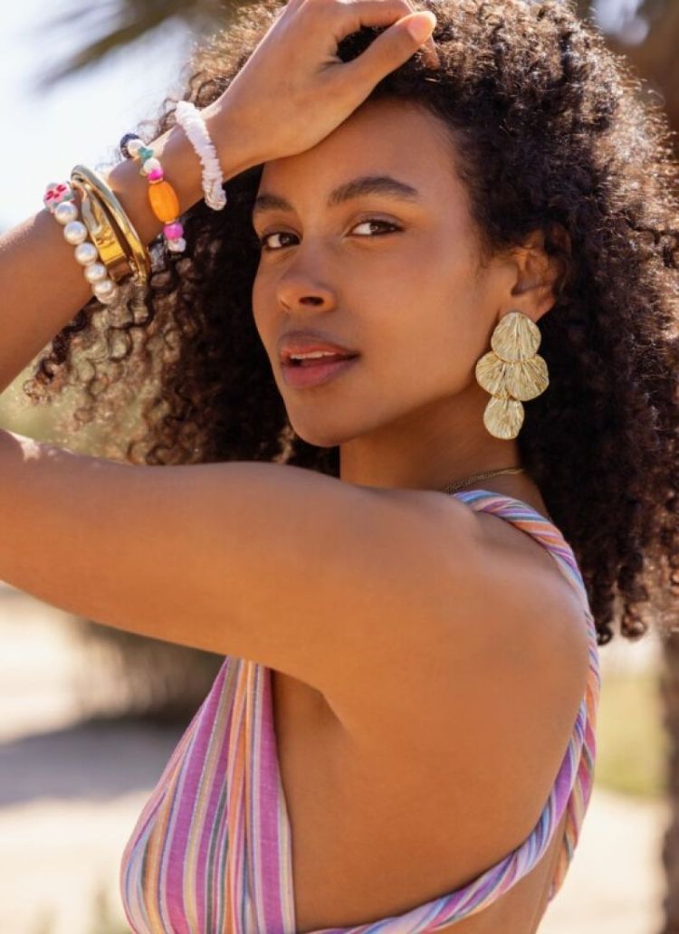 EARRINGS 1200 Gold